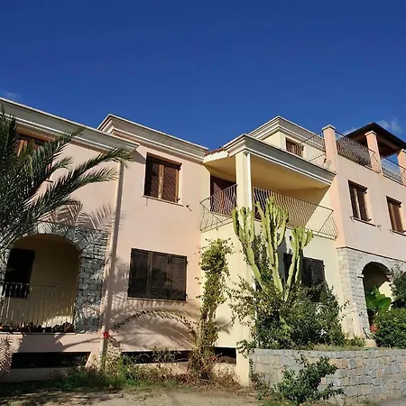 Flavia Apartamento *